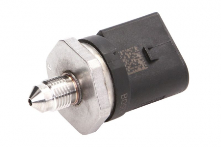 Piese Auto - Senzor presiune combustibil BMW Seria 1 (E82), 1 (E88), 1 (F20), 1 (F21), 2 (F22, F87), 2 (F23), 2 (F45), 3 (E90), 3 (E91), 3 (E92), 3 (E93), 3 (F30, F80), 3 (F31), 3 GRAN TURISMO (F34), 4 (F32 1.2-6.