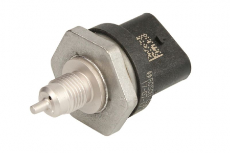 Piese Auto - Senzor presiune combustibil MERCEDES A (W176), AMG GT (C190), AMG GT (R190), B (W246, W242), C (A205), C (C204), C (C205), C T-MODEL (S204), C T-MODEL (S205), C (W204), C (W205), CLA (C117) 1.6-5.5 du