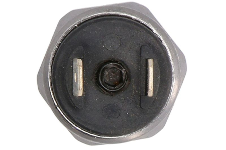 Senzor presiune ulei (2 pin) potrivit CASE IH 105 U, 75 N, 85 C, 85 U, 95 C, 95 N, 95 U, 100 U, 1060 C, 1070 C, 1070 N, 1070 U, 1075 C, 1075 N, 1080 U, 1085 C, 1090 U, 1095 C, 1095 N, 1100 U, 70 U [1]