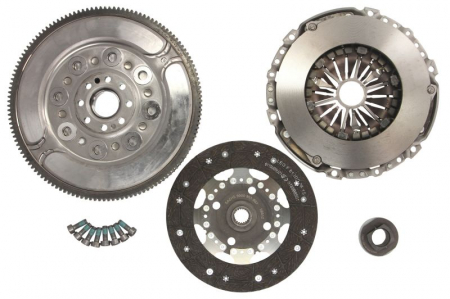 Piese Auto - Set ambreiaj cu autoreglare cu rulment (240mm)
