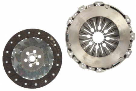 Ambreiaj - Set ambreiaj VOLVO C30, C70 II, S40 II, S60 I, S60 II, S80 II, V40, V50, V60 I, V70 II, V70 III, XC60, XC70, XC70 II, XC90 I; FORD FOCUS II 2.0D/2.4D/2.5 dupa 2001