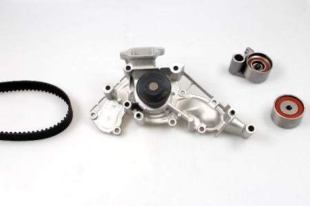 Distributie - Set distributie potrivit LEXUS GS, LS, SC; TOYOTA LAND CRUISER 100, LAND CRUISER 200 4.0/4.3/4.7 dupa 1994 (curea + intinzator + pompa apa)