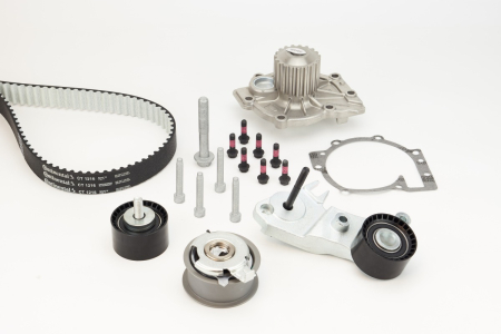 Distributie - Set distributie (curea + intinzator + pompa apa) potrivit VOLVO S60 II, S80 II, S90 II, V40, V60 I, V60 II, V70 III, V90 II, XC40, XC60 I, XC60 II, XC70 II, XC90 II 2.0/2.0D 09.13-