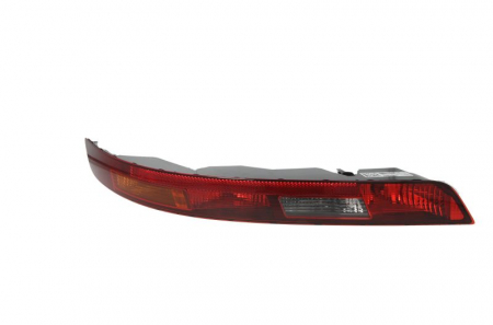 Stop lampa spate dreapta partea inferioara, in bara AUDI Q3 8U intre 2015-2018 [0]