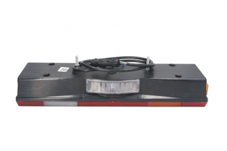 Stop spate stanga (24V, cu intermitent, cu far de ceață, lumina de marșarier, cu stop, lumină de parcare, cu iluminare placuta, lungime cablu: 1,2m) potrivit MERCEDES MK 07.87-09.96 [1]