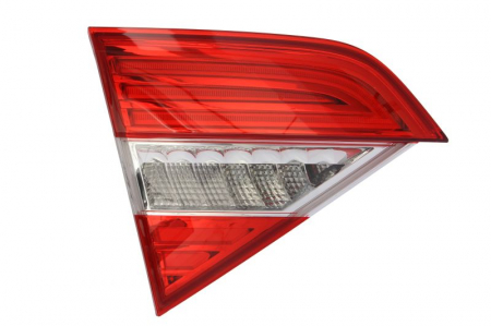 Iluminat auto - Stop stanga partea interioara potrivit SKODA SUPERB II 1.4-3.6 03.08-05.15