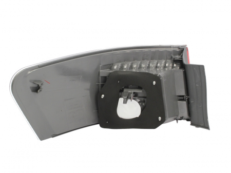 Stop tripla lampa spate dreapta ( exterior , LED, Semnalizator alb, culoare sticla: rosu) TOYOTA AVENSIS LIMUZINA 4D 2008-2012 [1]