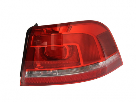 Stopuri - Stop tripla lampa spate dreapta ( exterior , Semnalizator alb, culoare sticla: rosu) VW PASSAT COMBI 2010-2014