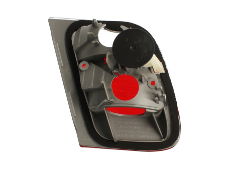 Stop tripla lampa spate dreapta (interior, culoare sticla: rosu) BMW Seria 3 LIMUZINA 2001-2006 [1]