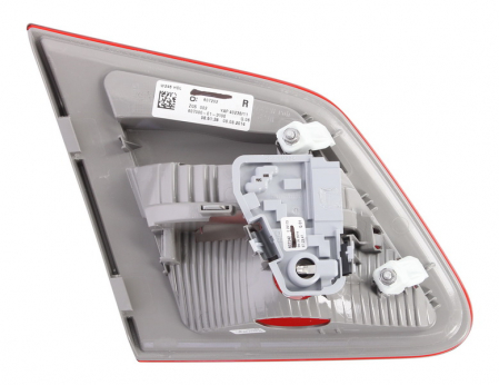 Stop tripla lampa spate dreapta (interior, Semnalizator alb, culoare sticla: rosu) MERCEDES Clasa B 2011-2014 [1]