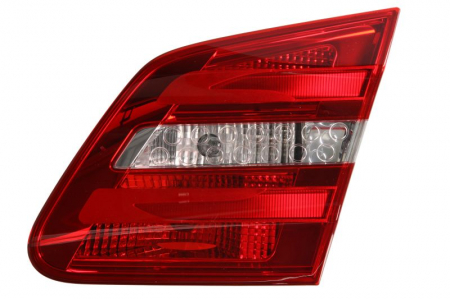 Stop tripla lampa spate dreapta (interior, Semnalizator alb, culoare sticla: rosu) MERCEDES Clasa B 2011-2014 [2]