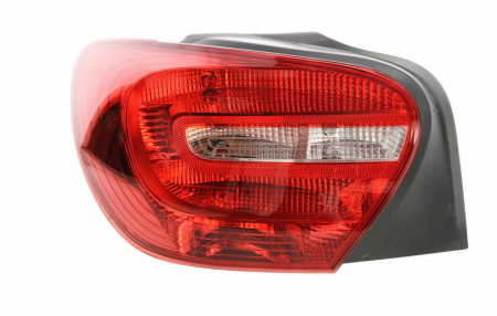 Stopuri - Stop tripla lampa spate stanga (Semnalizator alb, culoare sticla: rosu) MERCEDES Clasa A 2012-2015