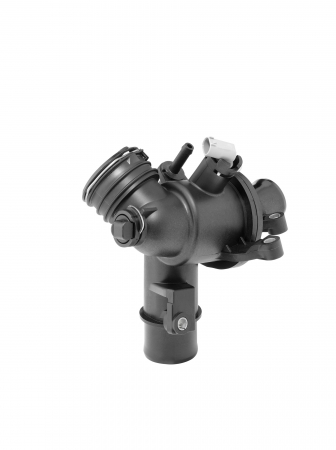 Piese Auto - Termostat lichid racire (83°C, cu carcasa) potrivit MERCEDES C (W204), MARCO POLO CAMPER (W447), SPRINTER 3,5-T (B906), SPRINTER 3-T (B906), SPRINTER 4,6-T (B906), SPRINTER 5-T (B906) 1.6/2.2D 06.06-