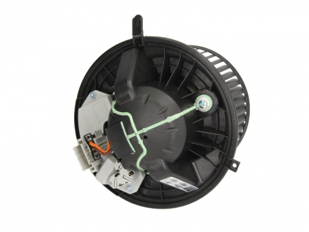 Ventilator habitaclu potrivit BMW Seria 1 (E81), 1 (E82), 1 (E87), 1 (E88), 3 (E90), 3 (E91), 3 (E92), 3 (E93), X1 (E84), X3 (F25), X4 (F26), Z4 (E89) 1.6-4.4 2004-2018 [1]