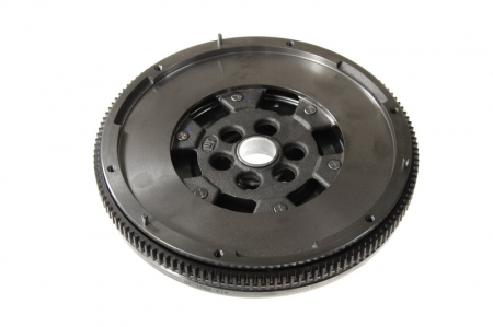 Volanta masa dubla (240mm, fara set suruburi; fara rulment presiune; cu disc ambreiaj) AUDI A3, A6, Q3, TT; SEAT ALHAMBRA, ALTEA, ALTEA XL, LEON, TOLEDO III 1.9D/2.0D dupa 2003 [3]