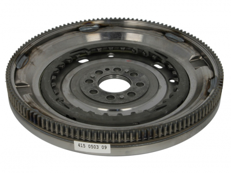 Volanta masa dubla transmisie ambreiaj dublu (fara set suruburi; fara rulment presiune; fara placa ) AUDI A3; SEAT ALTEA, ALTEA XL, LEON, TOLEDO III; SKODA OCTAVIA II, SUPERB II 1.8 dupa 2006 [4]