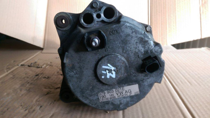 Alternator Audi A4 B7 S4, motor 4.2 FSI, 190A, cod 079903021E, an 2005-2008 [3]
