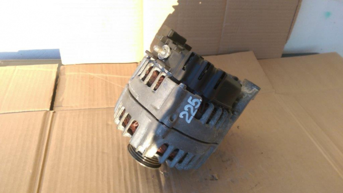 Alternator pentru BMW Seria 3 E90, motorizare 2.0 diesel, cod 7802261AI03   ,   2543461B [3]