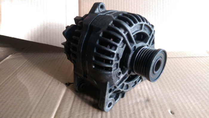 Alternator Renault Trafic, Laguna 2, 1.9dci, 150A, 820022990, 0124525047, an 2001-2008 [4]