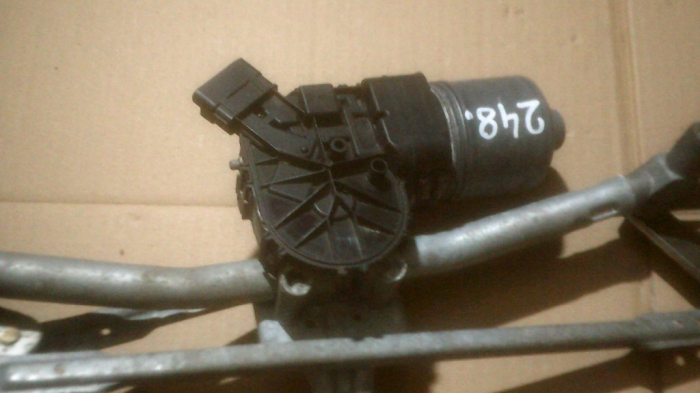 Ansamblu stergatoare cu motoras pentru Citroen Berlingo 2, cod 9682861480-01   ,   0390241621 [2]