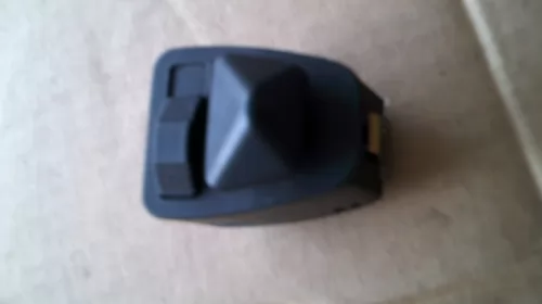 Butoane pentru BMW Seria 3 E46, cod 8373692 [1]