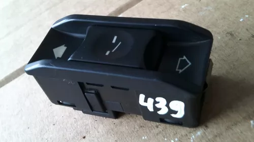Butoane pentru BMW Seria 5 E39, cod 8352182 [1]