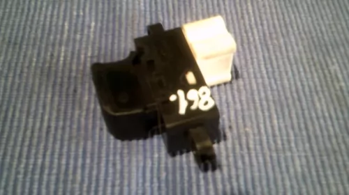 Butoane pentru Nissan Micra K12 [1]