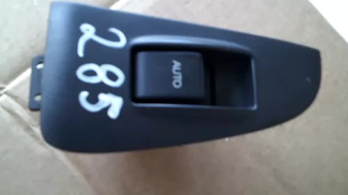 Buton geam electric Toyota Avensis T25, 84810-05050, an 2003-2008 [1]