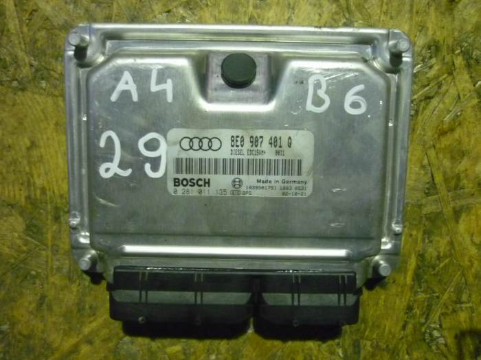 Calculator motor pentru Audi A4 B6, motorizare 2.5 diesel, cod  8E0907401Q , 0281011135 , EDC15VM [1]