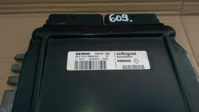 Calculator motor pentru Renault Megane 2, motorizare 1.6 benzina, cod 8200059086   ,   S110138000C [2]