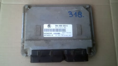 Calculator motor pentru Skoda Octavia 1, motorizare 1.6 benzina, cod 06A906033K , 5WP4003903 [1]