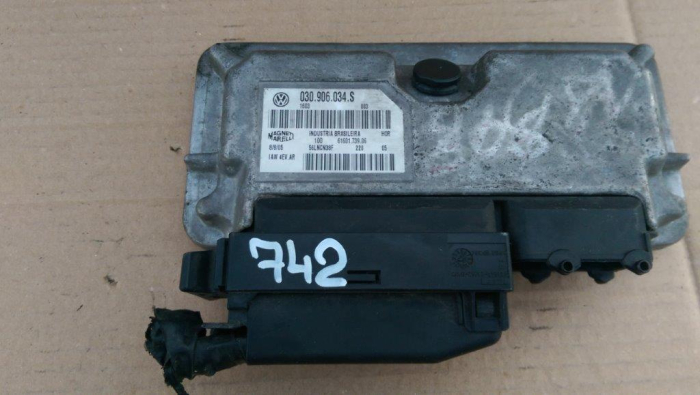 Calculator motor pentru Volkswagen Fox , motorizare 1.4 benzina, cod 030906034S   ,    56LNCN38F [3]
