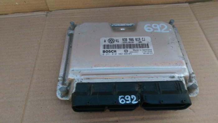 Calculator motor pentru Volkswagen Golf 4, motorizare 1.9 diesel, cod 038906019CJ   ,   0281010302 [2]