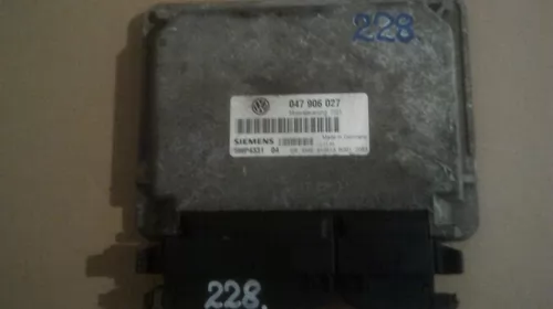 Calculator motor pentru Volkswagen Lupo , motorizare 1.0 Benzina, cod 047906027, 5WP4331 [2]