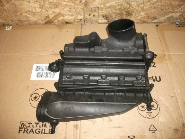 Carcasa filtru aer dreapta pentru Mercedes M-class W164, motorizare 3.0 diesel, cod A6420900701 [2]