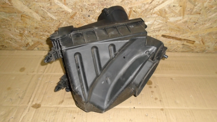 Carcasa filtru aer pentru Audi A4 B7, motorizare 2.7- 3.0 diesel, cod 059133837AF [2]