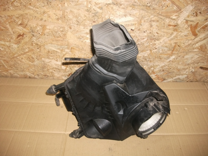 Carcasa filtru aer pentru Audi A6 Allroad C6, motorizare 3.0 diesel, cod 4F0133837BB [2]