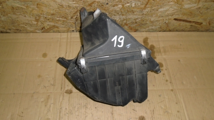 Carcasa filtru aer pentru Audi A6 C5, motorizare 2.5 diesel, cod 4B0133837F [1]