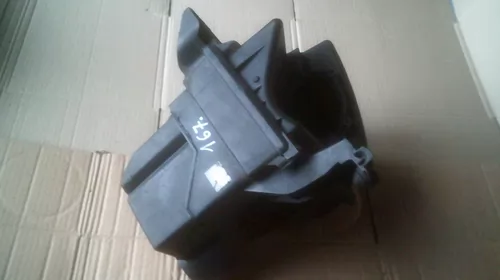 Carcasa filtru aer pentru Ford Focus 2, motorizare 1.6 diesel, cod 3M51-9600-SH [1]