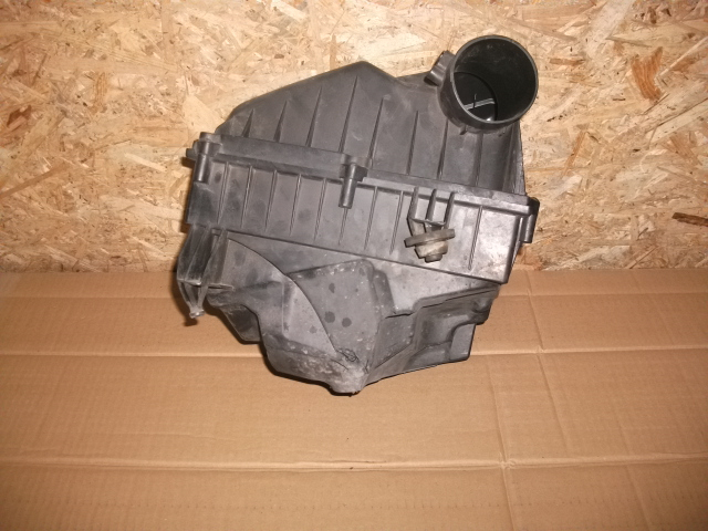 Carcasa filtru aer pentru Audi A6C5 , motorizare 1.9 diesel, cod 038133835E , 038133837M [2]