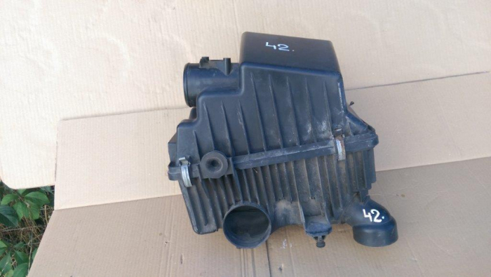 Carcasa filtru aer pentru Mazda CX7 ER, motorizare 2.3 benzina, cod 13320K3804 [3]