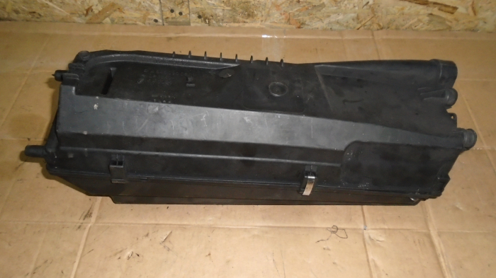 Carcasa filtru aer pentru Mercedes E-class W211, motorizare 2.2 diesel, cod A6460900601 [2]