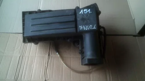 Carcasa filtru aer pentru Volkswagen Golf 5, motorizare 1.9 diesel, cod  3C0129607AF , 3C0129601AM [1]