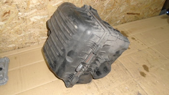 Carcasa filtru aer pentru Volkswagen Sharan 7M, motorizare 1.9 diesel, cod 7M3129607AB [3]
