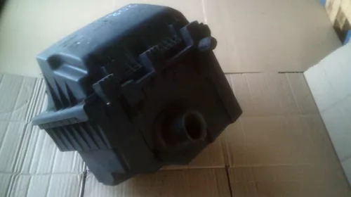 Carcasa filtru aer pentru Volkswagen T4 , motorizare 1.9 diesel, cod 028129607M [2]