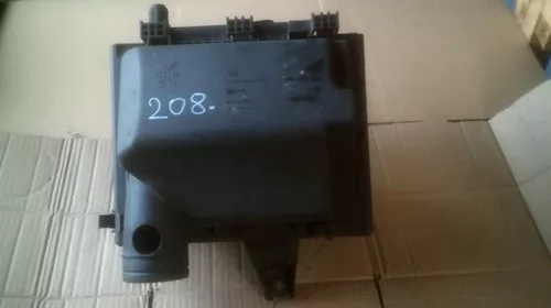 Carcasa filtru aer pentru Volkswagen T4 , motorizare 1.9 diesel, cod 028129607M [1]