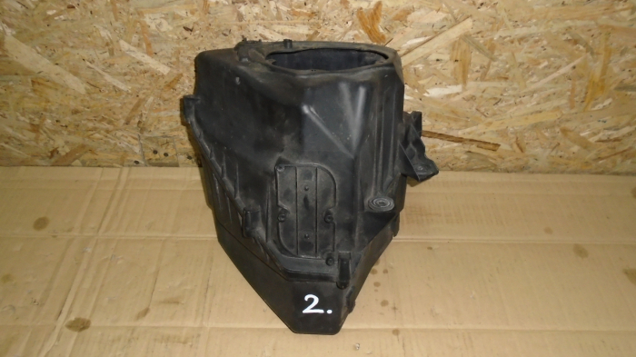 Carcasa filtru aer stanga pentru Audi A8 D3, motorizare 4.0 diesel, cod 4E0133823D [1]