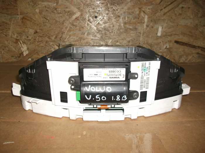 Ceasuri de bord pentru Volvo V50 , cod 69594-890T , 8697035 , 30728644 MOTORIZARE BENZINA [3]