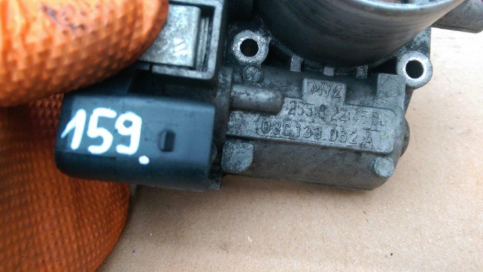 Clapeta acceleratie Audi A3 8P, Skoda Octavia 2, 1.6 FSI, 03C133062A, an 2003-2012,  [4]