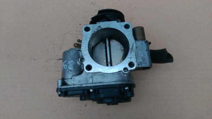 Clapeta acceleratie Audi A4 B6, 1.6 benzina, 058133063H, an 2001-2004 [3]